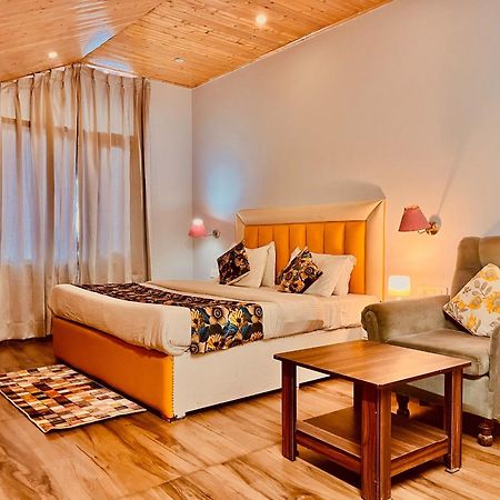 Hadimba Hill View By Hadimba Palace, Manali - Premium Room ! Family Hotel ! Parking ! Near Hadimba Temple Esterno foto