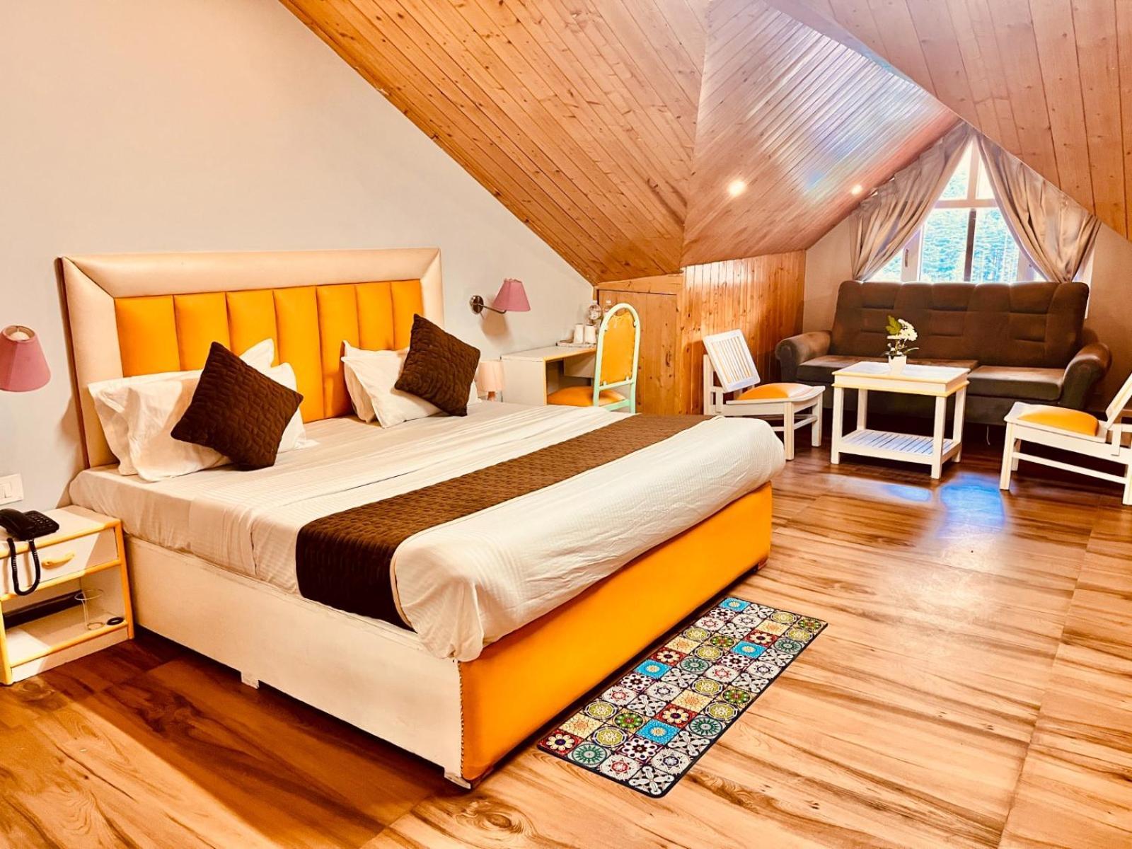 Hadimba Hill View By Hadimba Palace, Manali - Premium Room ! Family Hotel ! Parking ! Near Hadimba Temple Esterno foto