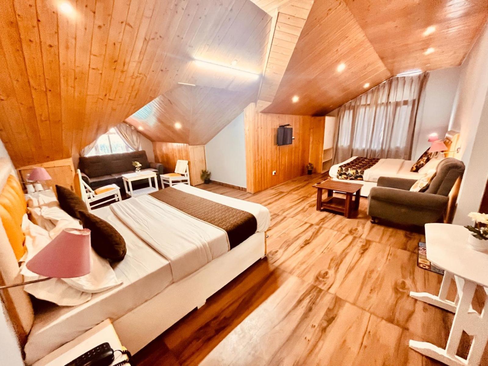 Hadimba Hill View By Hadimba Palace, Manali - Premium Room ! Family Hotel ! Parking ! Near Hadimba Temple Esterno foto