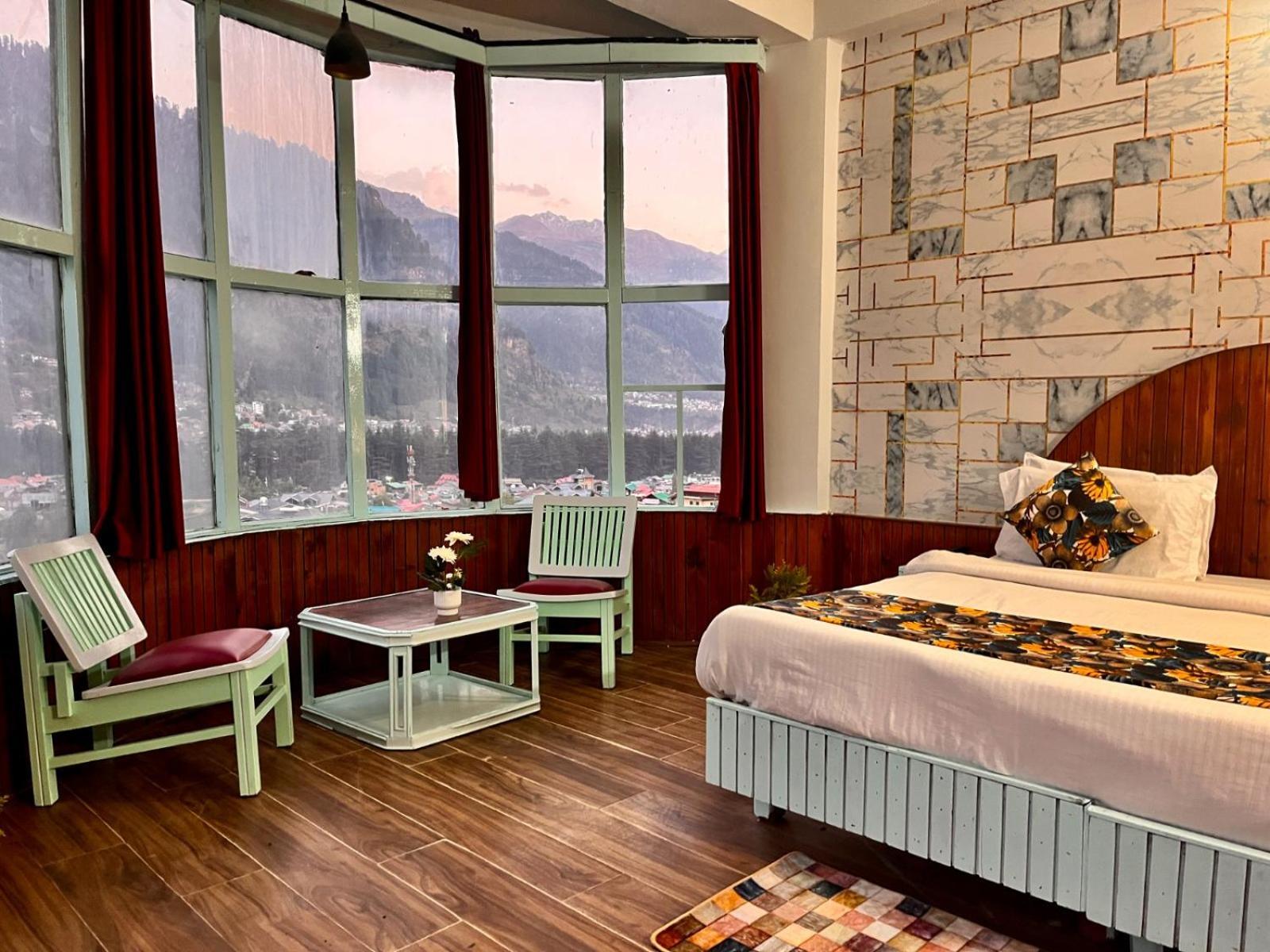 Hadimba Hill View By Hadimba Palace, Manali - Premium Room ! Family Hotel ! Parking ! Near Hadimba Temple Esterno foto