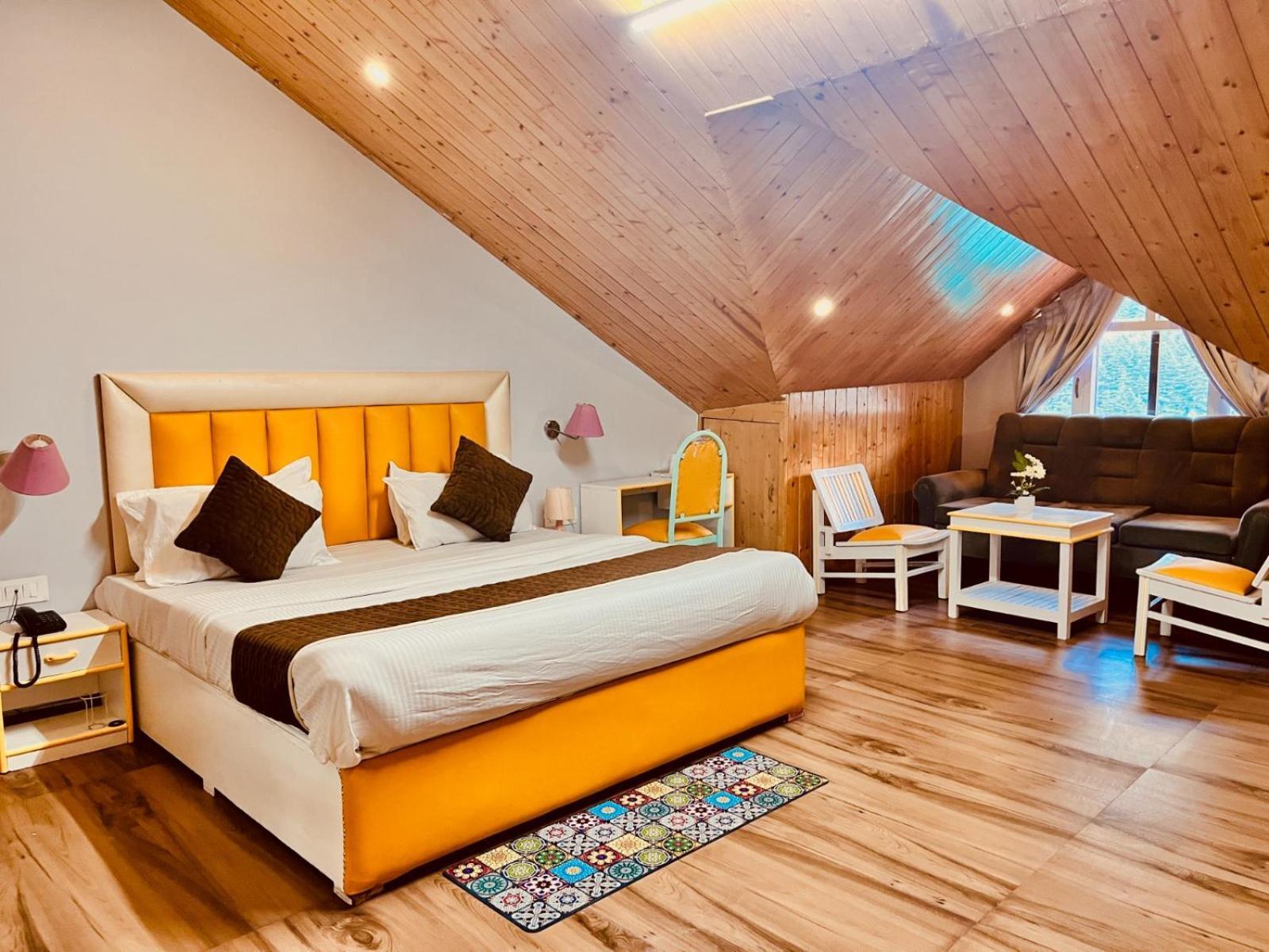 Hadimba Hill View By Hadimba Palace, Manali - Premium Room ! Family Hotel ! Parking ! Near Hadimba Temple Esterno foto